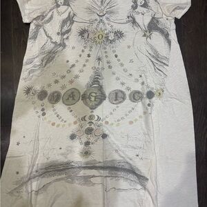 Magnolia Pearl White Graphic Maxi Dress Gently worn No tags Good cond